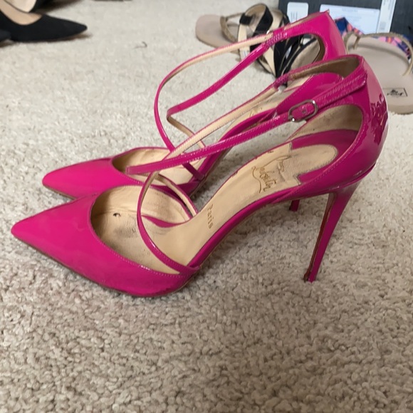 Fuschia strap or Christian Louboutins. - Picture 5 of 8